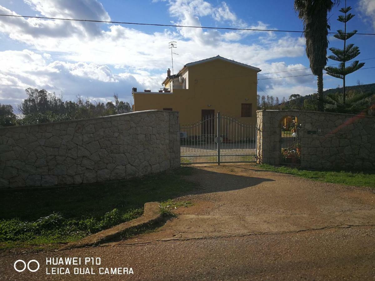 B&B Fiori Di Pesco Fertilia Luaran gambar