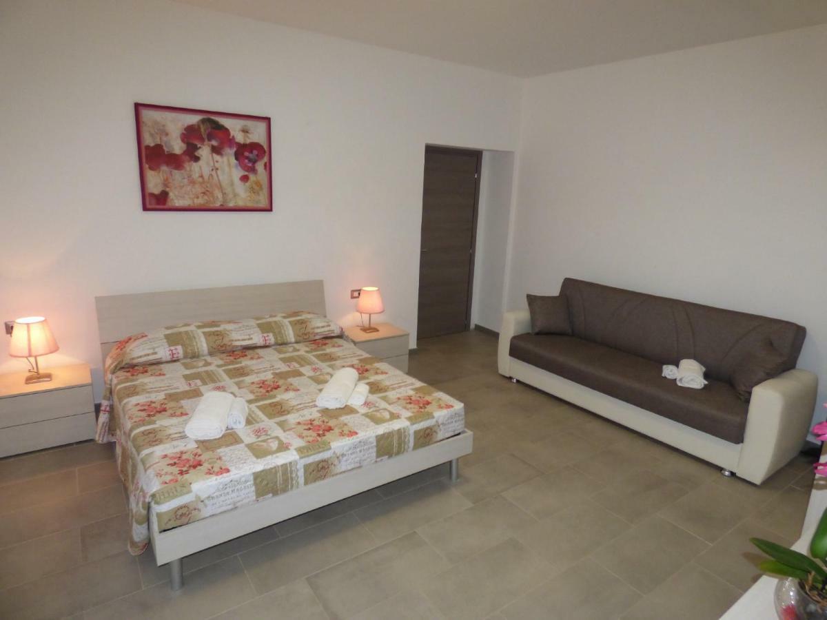 B&B Fiori Di Pesco Fertilia Luaran gambar