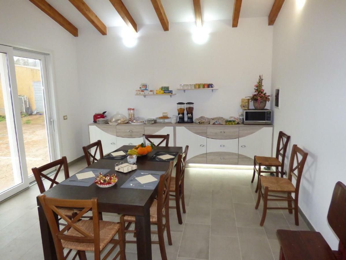 B&B Fiori Di Pesco Fertilia Luaran gambar