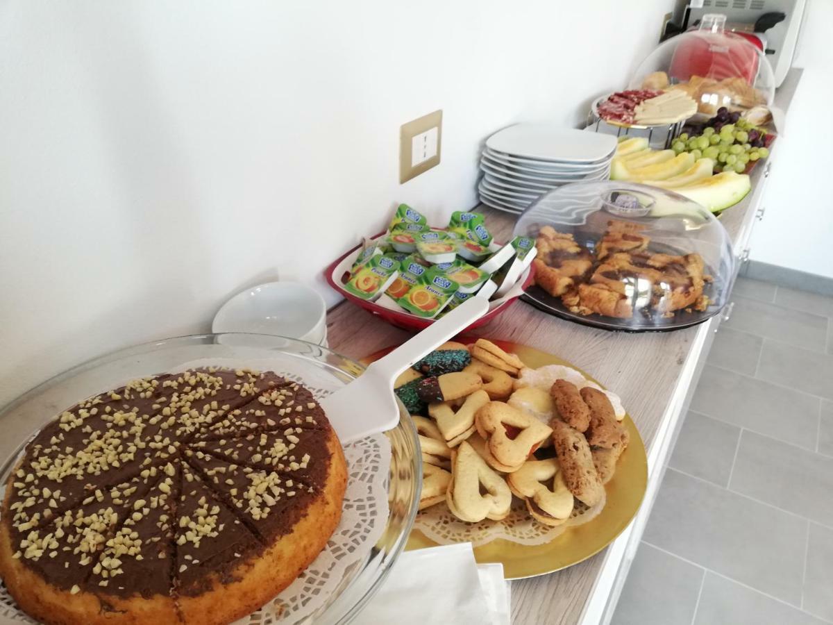 B&B Fiori Di Pesco Fertilia Luaran gambar