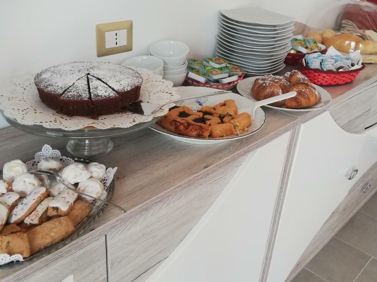 B&B Fiori Di Pesco Fertilia Luaran gambar