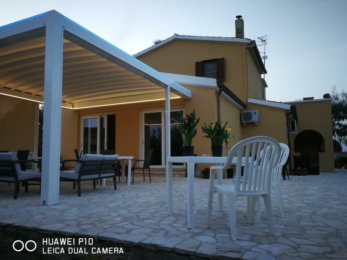 B&B Fiori Di Pesco Fertilia Luaran gambar